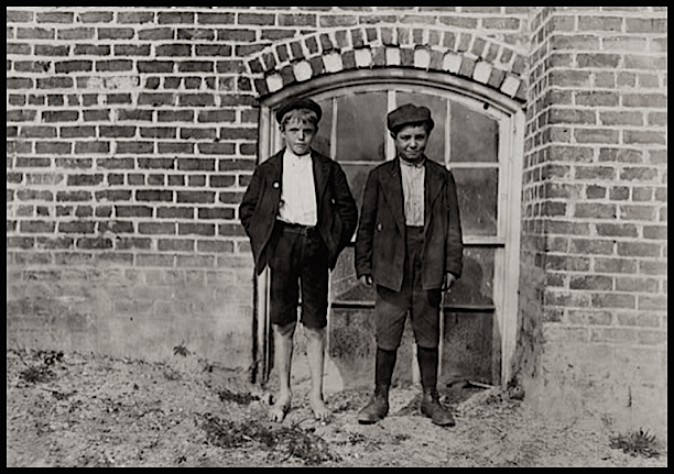 Child Labor, Lewis Hine, Doffer Boys 10 n 12, Gastonia NC, Nov 1908
