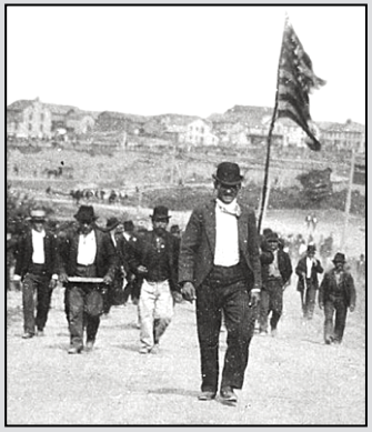 Lattimer Massacre, Marchers w Flag, Sept 10, 1897